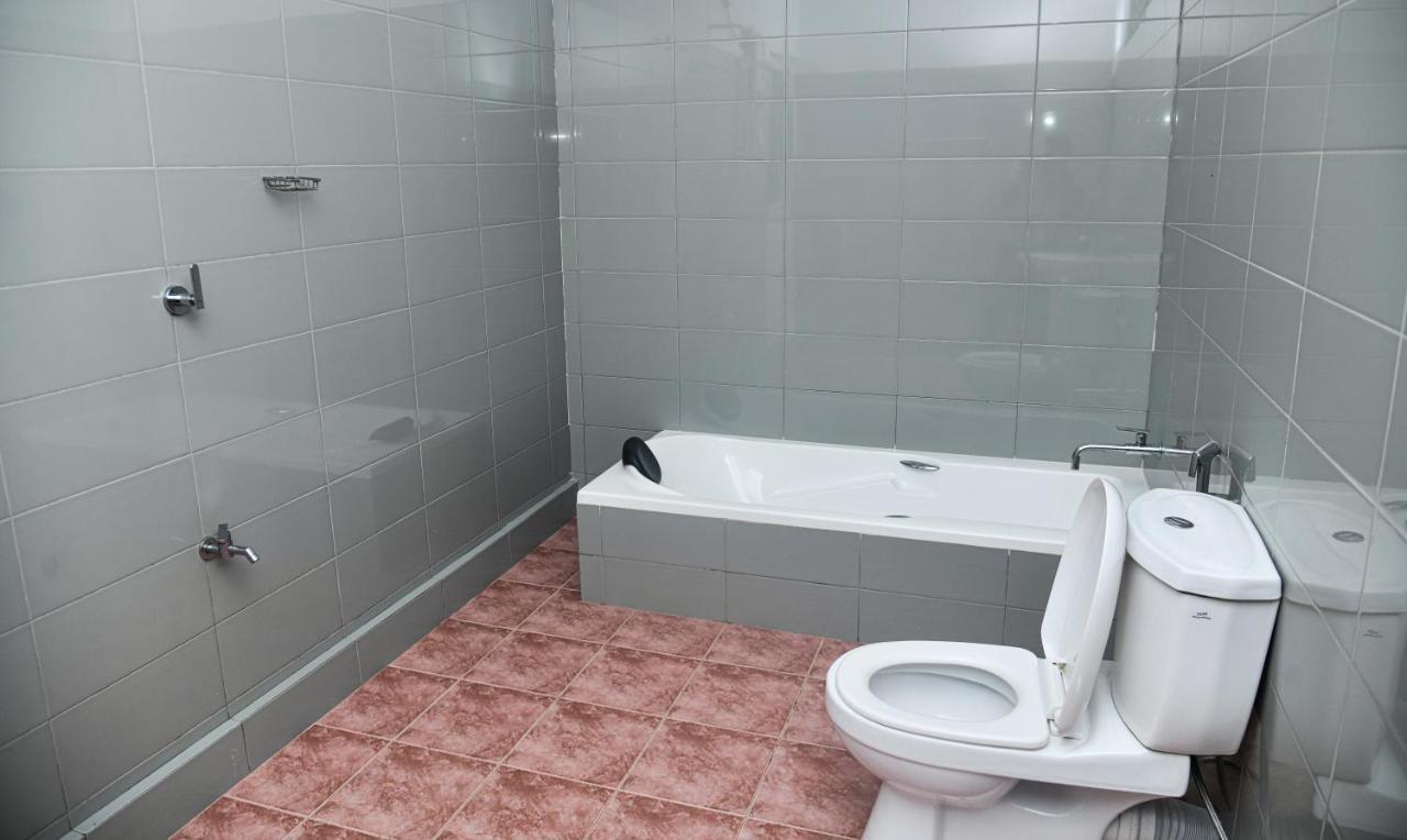 Clay House Otel Udawalawe Dış mekan fotoğraf