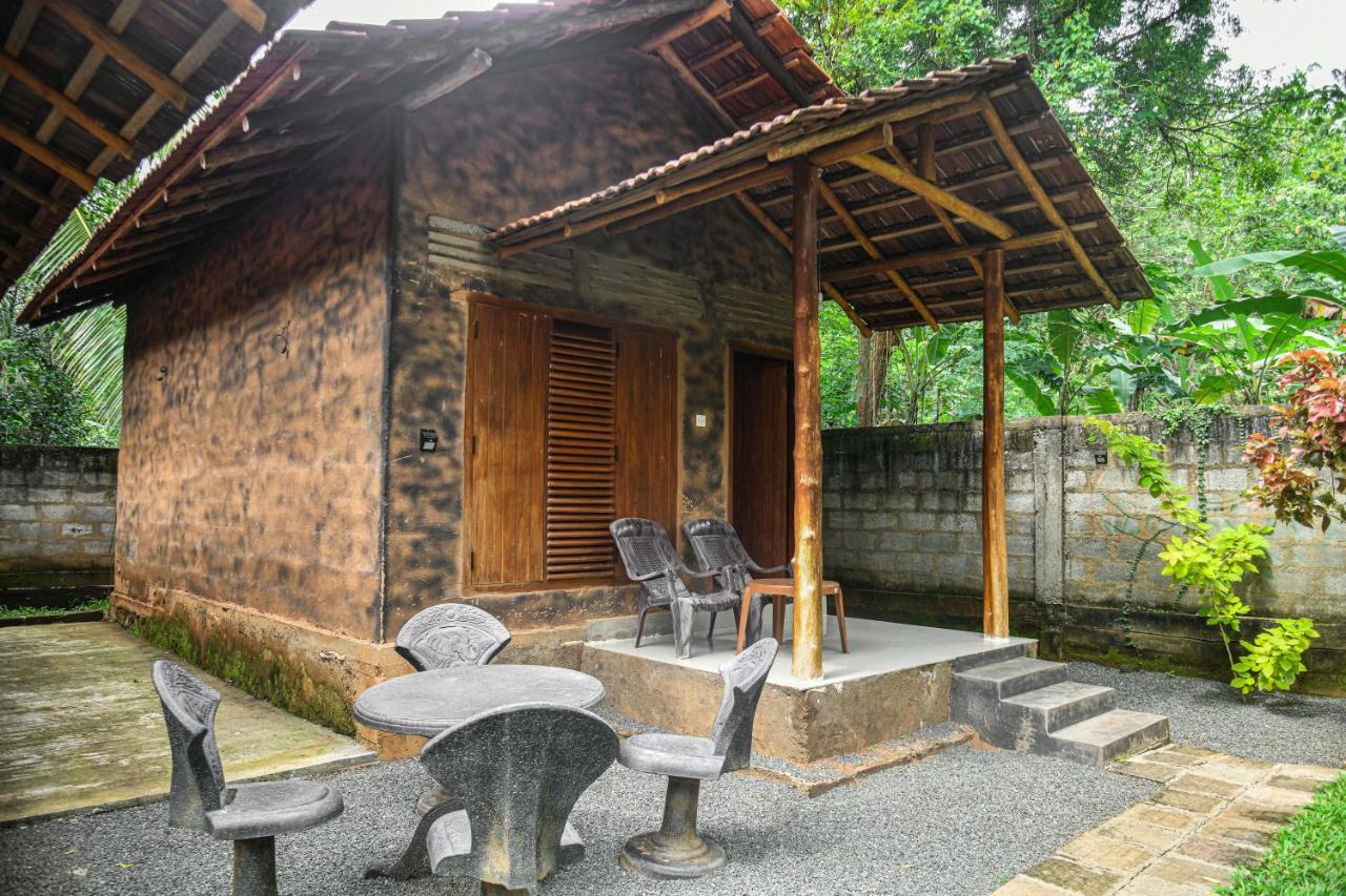 Clay House Otel Udawalawe Dış mekan fotoğraf