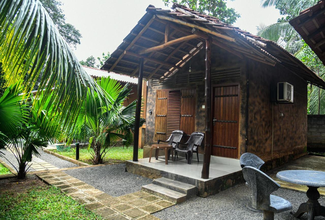 Clay House Otel Udawalawe Dış mekan fotoğraf